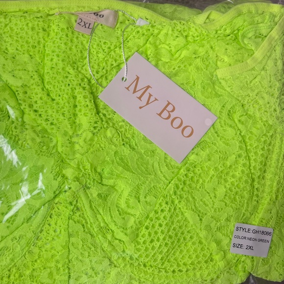 PLUS SIZE LONG SLEEVE SEE THROUGH LACE BODYSUIT - Picture 2 of 2